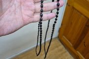 2x vintage black beads necklaces
