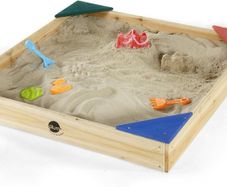 Kids wooden sand pit