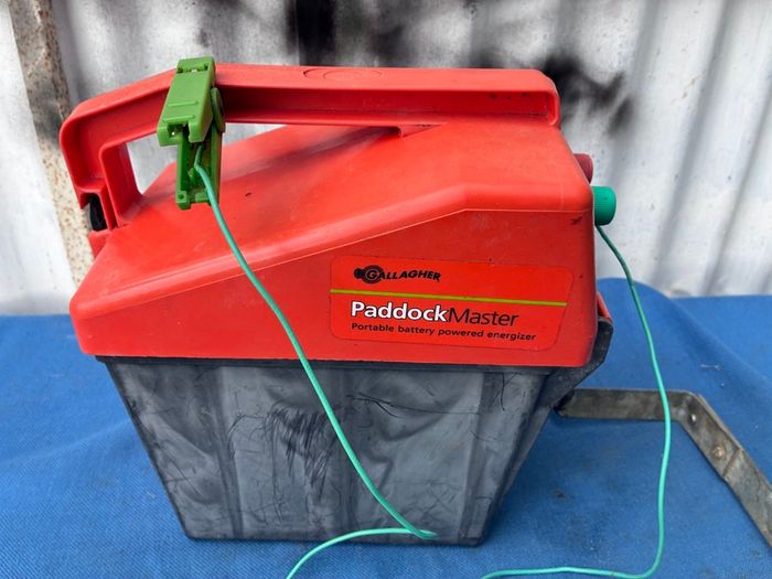 Gallagher Paddock Master G35633 9V battery fencer
