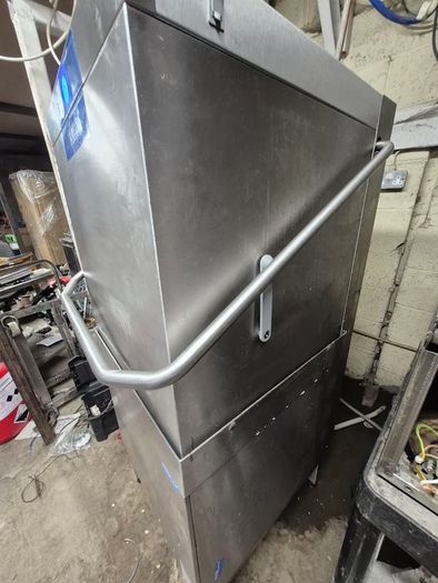 Hobert PassThru Dishwasher