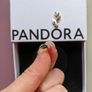 Pandora angel wings stud Image 4