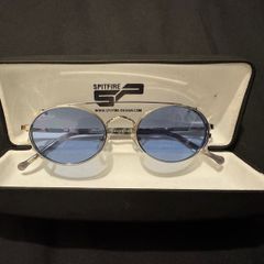 Retro purple tint sunglasses