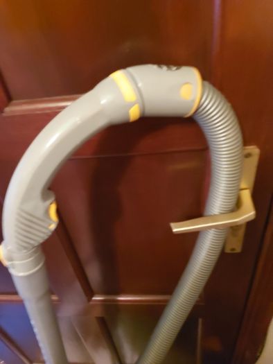 DYSON DC05, for parts or repair, not powering on