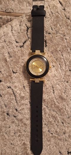 womans watch