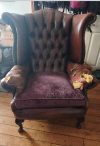 Chesterfield arm chair free