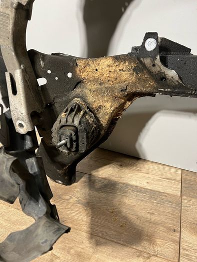 Bmw 3 Series E92 E93 Front Subframe Engine Carrier Axle