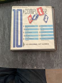 10 Computer Hits C64 Commodore 64 Game Compilation (Beau Jolly, 1985) - Chuckie Egg