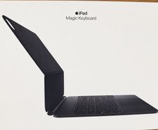 iPad Pro 13 inch  (M5) - Magic Keyboard