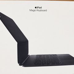 iPad Pro 13 inch  (M5) - Magic Keyboard