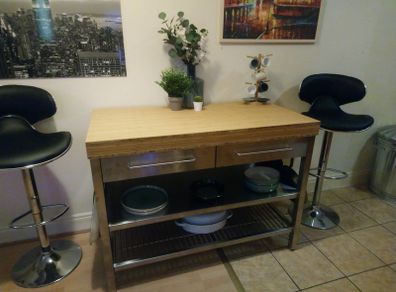 Kitchen table