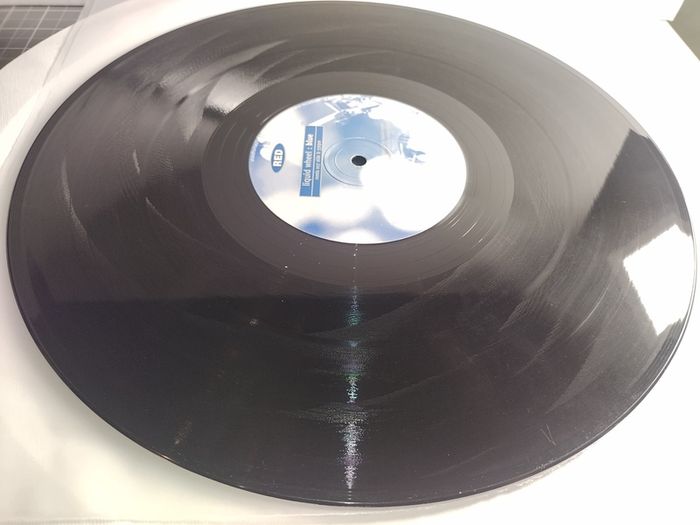 Liquid Wheel - Blue - Red Records - Oldskool Irish Trance BANGER from Liquid WHEEL! Condition: Excellent to Near MINT!