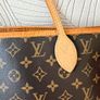 Louis Vuitton Neverfull MM Authentic Image 5