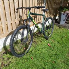 carrera vengeance mountain bike