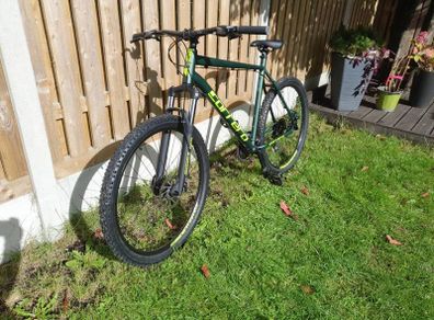 carrera vengeance mountain bike