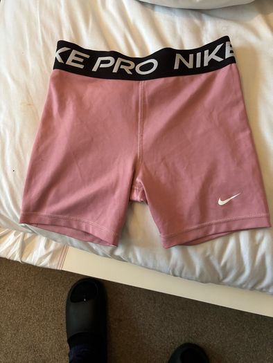 Nike Pro Dry Fit pink leggings