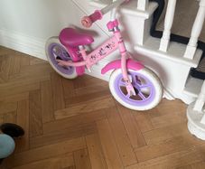 Minnie Mouse balance bike