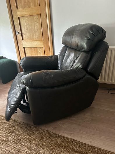 Electric recliner chair