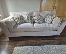 3 & 2 seater matching Sofas