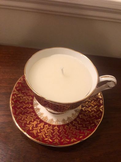 Vintage tea cup and saucer candle