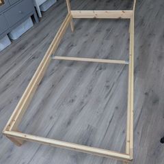 neiden bed frame