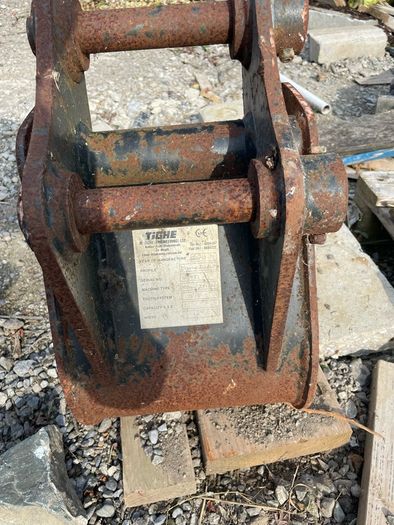 mini digger bucket