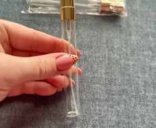 Perfume sample decant bottles