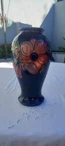 Beautiful Vintage Moorcroft Vase - signed