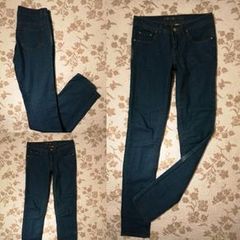 blue skinny jeans