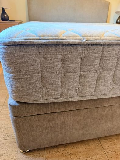 King size bed with storage and matress