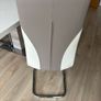 Table & Chairs x6 Image 9