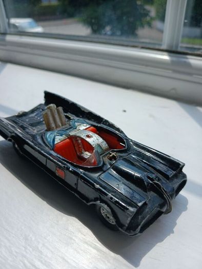 Batmobile Corgi 267