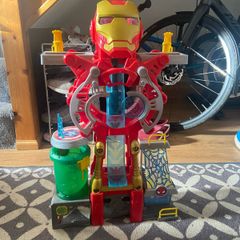 Playskool Heroes Marvel Super Hero Adventures Playset Iron Man Headquarters