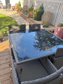 Glass for garden table.