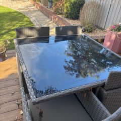 Glass for garden table.