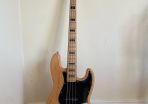 Squier Vintage Modified Jazz Bass 70s