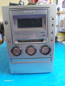 Sony CMT-M100MD Micro Hi-Fi Component System with Speakers, in excellent condition, Radio, CD and Tape working fine,