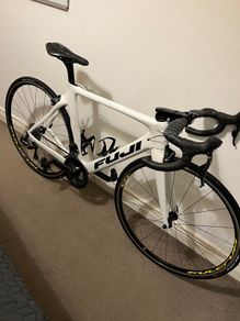 Fuji (full carbon, Ultegra Di2)