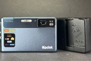 Kodak EasyShare M590 digital camera 14 megapixel