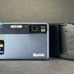 Kodak EasyShare M590 digital camera 14 megapixel