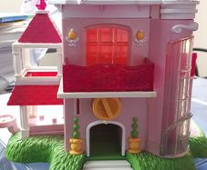 Squinkies Play house