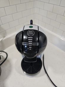 Nescafe Dolce Gusto coffee machine rarely used like new.
