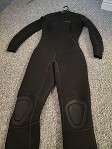 Women 4/3 mm wetsuit