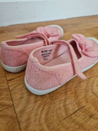 Shoes for girl size 2 UK