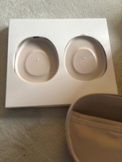 Eufy Breast pump (s1 pro) with charging case & heating technology