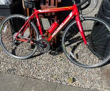 red Motion Typhoon road bike