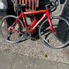 red Motion Typhoon road bike