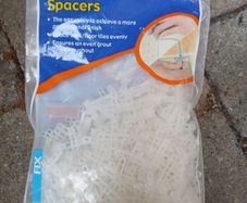 Tile spacers