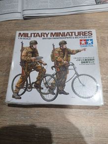 Tamiya British Paratroopers And Bicycles Set