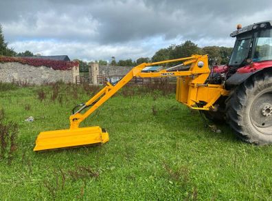 McConnell hyreach Hedge cutter