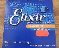 Elixir Nanoweb Custom Light .009-.046